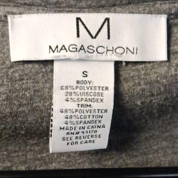 NWOT CROPPED HOODIE - Picture 4 of 4